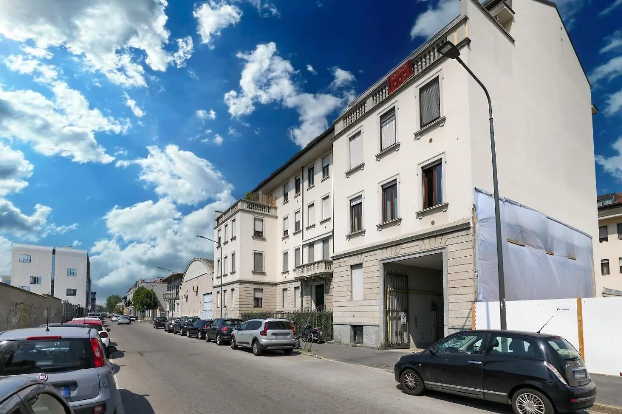 Appartamento PrimoPiano - Gargano Milano Italia