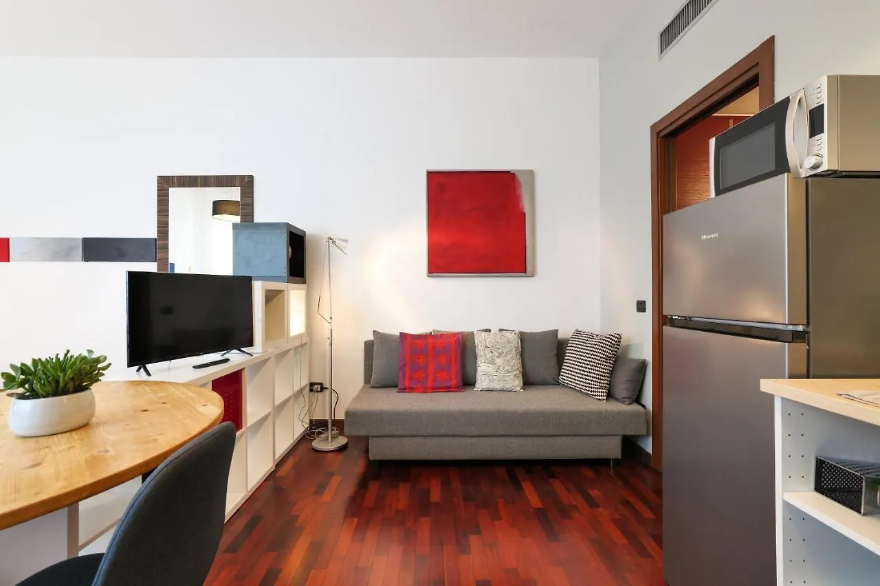 Appartamento PrimoPiano - Gargano Milano