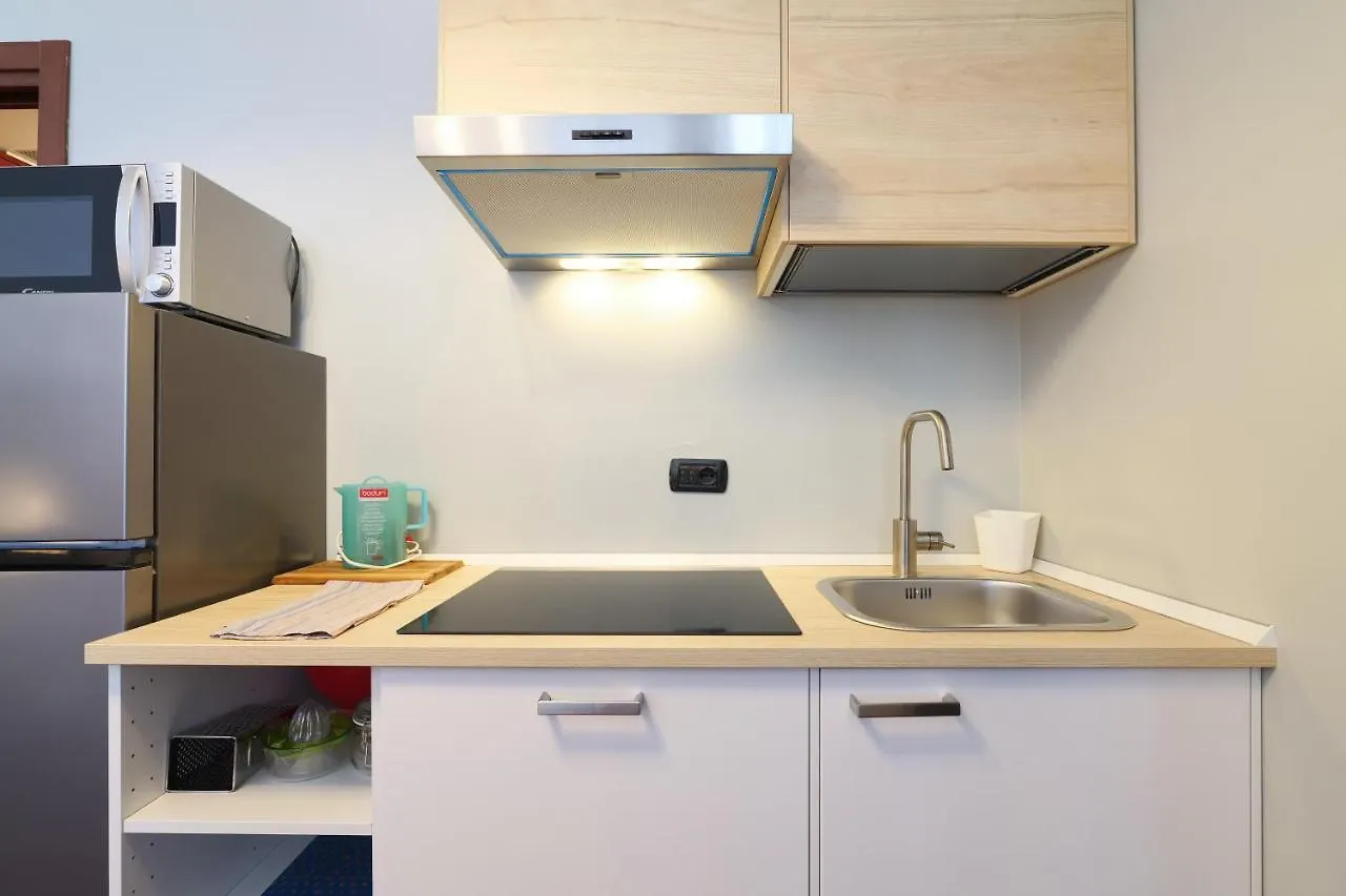 Appartamento PrimoPiano - Gargano Milano